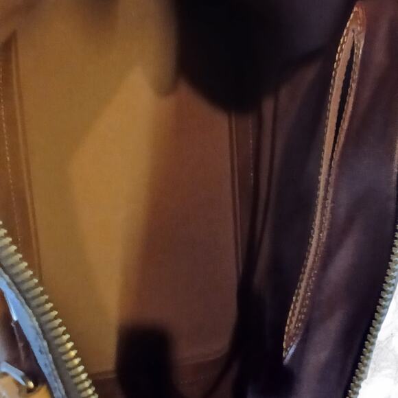 Louis Vuitton Alma PM Monogram Handbag - Vintage Authentic - Picture 11 of 16